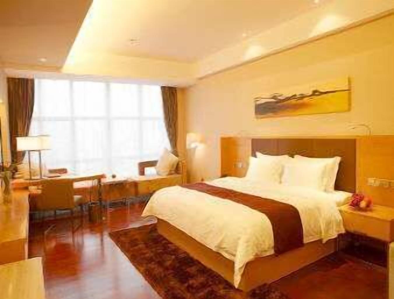 Shenzhen Ramada Plaza, North Railway Station Hotel Exterior photo